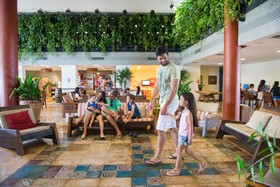 Suites Beach Park Resort