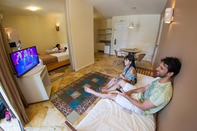 Suites Beach Park Resort