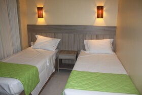 Anahí Hotel