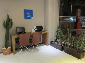 B Hotel