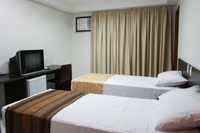 B Hotel