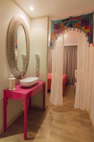 Canto Hotel