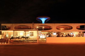 Cocoon Hotel & Lounge