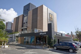 Dubai Business Hotel Pituba