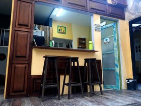 Hostel Aina House