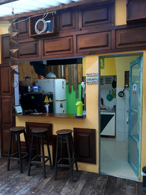 Hostel Aina House
