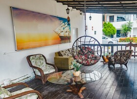 Oasis Hotel