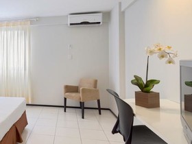 SLZ Lagoa Hotel