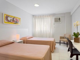 SLZ Lagoa Hotel