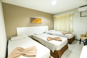 SLZ Lagoa Hotel
