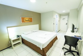 SLZ Lagoa Hotel