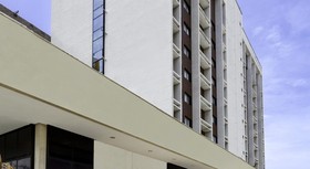 SLZ Lagoa Hotel
