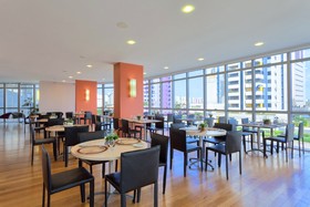American Flat - Ponta D'areia - Ferreira Hospedagens