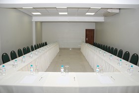 Gran Hotel Stella Maris Urban Resort & Conventions