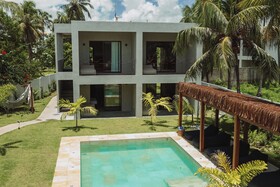 Luau Hotel