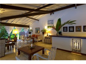 Etnia Casa Hotel