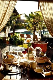 Praia Do Estaleiro Guest House