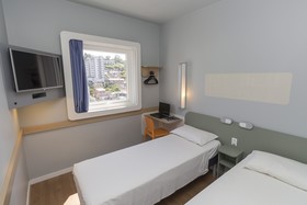 Ibis Budget Blumenau