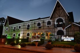 Steinhausen Colonial Hotel