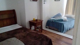 Hostel 142