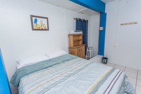 Hostel 142