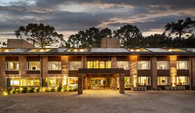 Jangal Das Araucarias Swan Design Hotel
