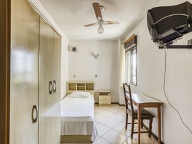 Hotel Bombei by OYO Rooms