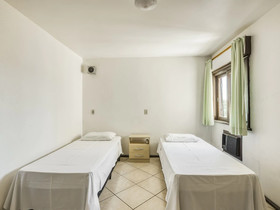Hotel Bombei by OYO Rooms