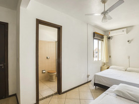 Hotel Bombei by OYO Rooms