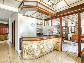 Hotel Bombei by OYO Rooms