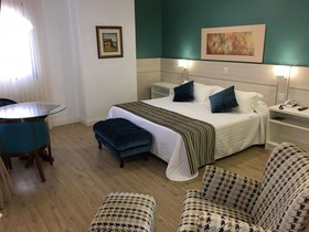 Farina Park Hotel