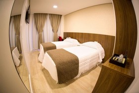 Holiday & Business Hotel