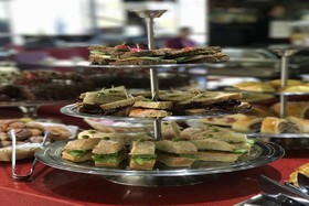 Holiday & Business Hotel