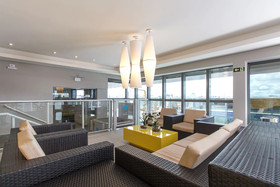 7th Avenue - Oxford Residence