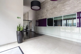 7th Avenue - Oxford Residence