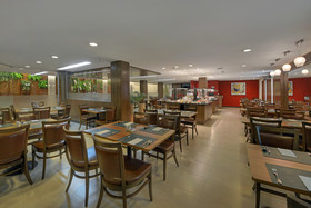 Hotel Deville Curitiba Batel