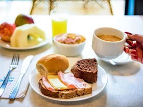 Euro Suite Curitiba Batel