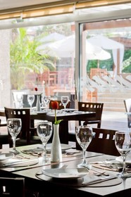 Full Jazz by Slaviero Hotéis