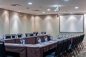 Full Jazz by Slaviero Hotéis