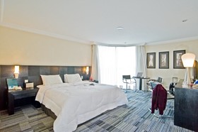 Rockefeller by Slaviero Hotéis