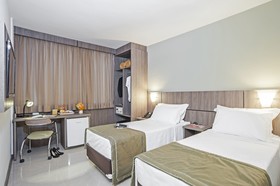 Slaviero Slim Av. das Torres