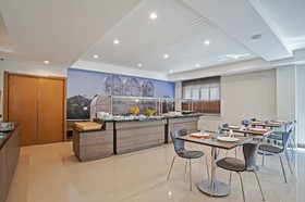 Slaviero Slim Av. das Torres