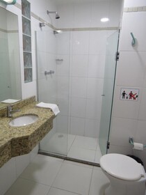 Adoro Hotel