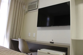 Caravaggio Praia Hotel