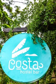 Costa Hostel Bar