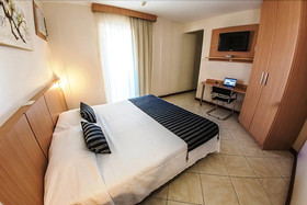 Diaudi Hotel