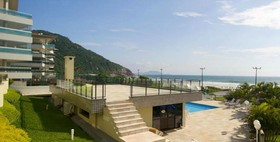 Entremares Residence