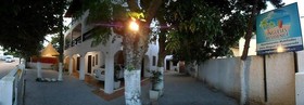 Ingleses Residence