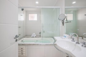Oceania Park Hotel SPA & Convention Center by Nobile