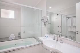 Oceania Park Hotel SPA & Convention Center by Nobile
